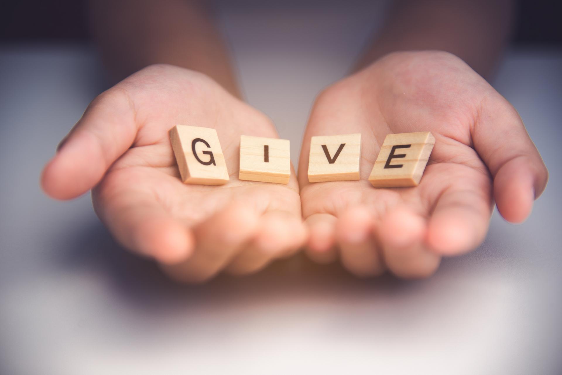 give newsletter photo